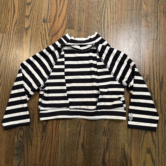 Free People Movement Never Better Stripe Layer Cropped Shirt size XL - Picture 4 of 8